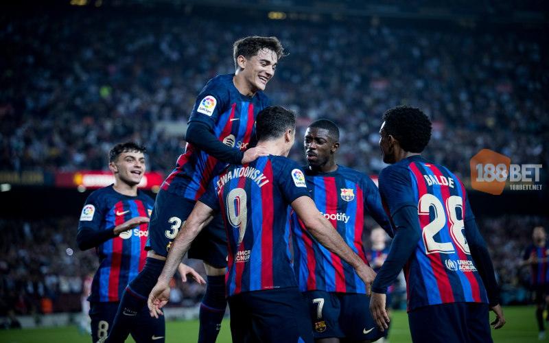 Barcelona vs Manchester Utd là trận chiến của khu trung tuyến